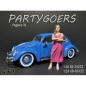 Preview: American Diorama 38222 Partygoers Frau mit Kleid 1:18 Figur 1/1000