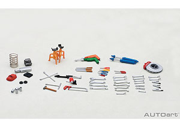 AUTOart Werkstatt-Zubehör Shop Tool Set 1:18 Diorama Garage