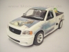 BBurago Ford F150 Water Scooter weiss 1:21 (1:18)