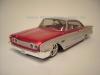 Maisto 1960 Ford Starliner rot-silber 1:26