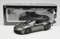 Preview: Minichamps PORSCHE 911 992 Carrera 4S Cabrio 2019 grau-grün metallic 1:18 Modellauto