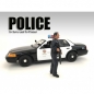 Preview: American Diorama 24031 Figur Police Officer I - 1:24 limitiert 1/1000