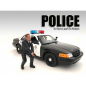Preview: American Diorama 24033 Figur Police Officer III - 1:24 limitiert 1/1000
