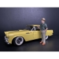 Preview: American Diorama 38216 Weekend Car Show Figure 8 - 1:18 Figur 1/1000