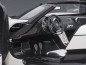 Preview: AUTOart 79021 Koenigsegg Agera RS weiss Carbon Black 1:18 Modellauto