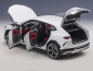 Preview: AUTOart 79161 LAMBORGHINI URUS bianco icarus weiss metallic 1:18 Modellauto