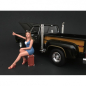Preview: American Diorama 77456 - 70er Figur  VI - Frau in blauer Kleidung - 1/1000 1:18