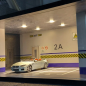 Preview: Acryl Vitrine Parkaus Diorama Parkplatz Gebäude 1:18 30107
