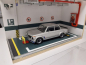 Preview: Parking Garage Diorama 1:18 Parkhaus Schaukasten inkl. LED-Beleuchtung Vitrine