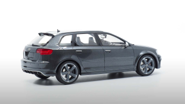 DNA AUDI RS3 8P SPORTBACK 1:18 daytona grau limitiert 1/299 Modellauto