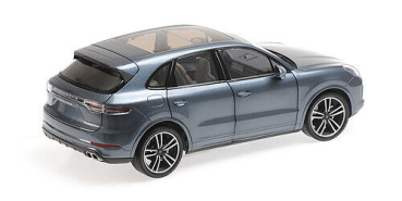 Minichamps Porsche Cayenne Turbo S 2017 blau metallic 1:18 Modellauto