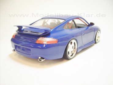 BBurago Porsche 911 (996) GT3 blau + 02-6 (umgebautes Modell) 1:18