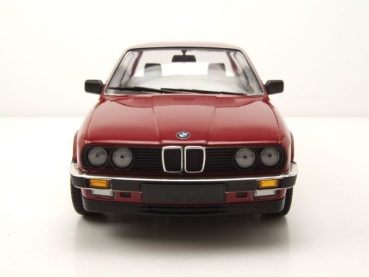Minichamps 155026008 BMW 323i E30 1982 red 1:18 modelcar