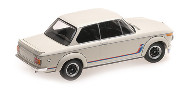 Minichamps 155026200 BMW 2002 Turbo E20 1973 weiss + Decals 1:18 Modellauto