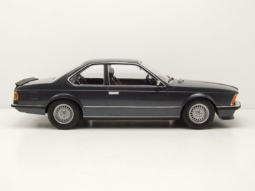 Minichamps 155028106 BMW 635 CSI E24 1982 grau metallic 1:18 Modellauto