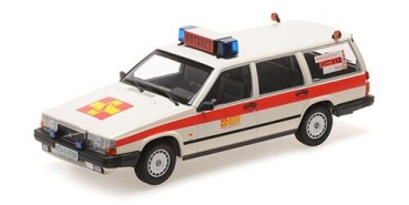 Minichamps VOLVO 740 GL 1986 ASB Köln 1:18 Modellauto