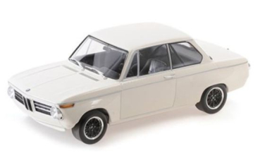 Minichamps 155702600 BMW 2002 Turbo E20 1970 weiss 1:18 Modellauto