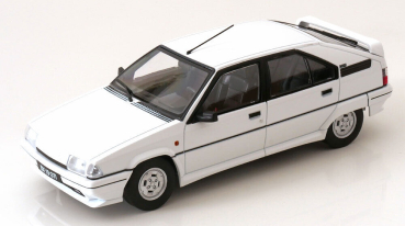 Triple9 Citroen BX GTI 1990 weiss mit schwarzer Innenaustattung 1:18 Modellauto