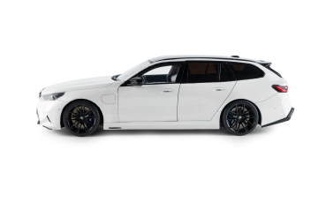 Preview: BMW M5 (G99) Touring weiß 1:18 Solido Modellauto 421186551
