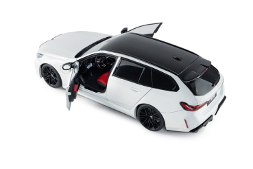 BMW M5 (G99) Touring weiß 1:18 Solido Modellauto 421186551