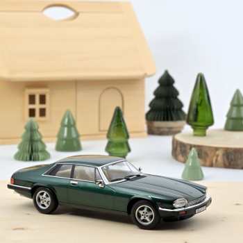 Norev 182620 Jaguar XJ-S 5.3 H.E. Coupe 1982 grün metallic 1:18 Modellauto