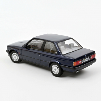 Norev 183201 BMW E30 325i 3er 3-series blau metallic 1988 Limousine 1:18