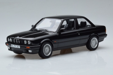 Norev 183203 BMW E30 325i 3er 3-series schwarz metallic 1988 1:18 Limousine