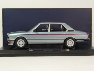 Norev 183290 BMW E30 535i 5er 5-series blue metallic 1988 Limousine 1:18 limited 1/500 modelcar