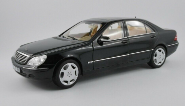 Norev 183811 Mercedes-Benz S600 1998 schwarz W220 1:18 limitiert 1/1002 Modellauto