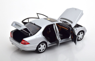 Norev 183816 Mercedes-Benz S55 AMG 2000 silber W220 1:18 limitiert 1/1002 Modellauto