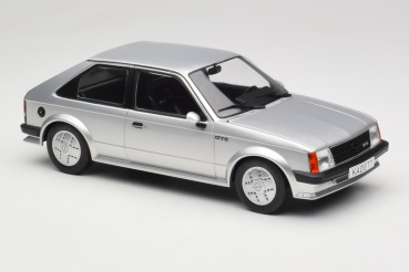 Preview: MCG Opel Kadett D GTE 1979-1984 silver 1:18 modelcar 18533 Preview: MCG Opel Kadett D GTE 1979-1984 silver 1:18 modelcar 18533