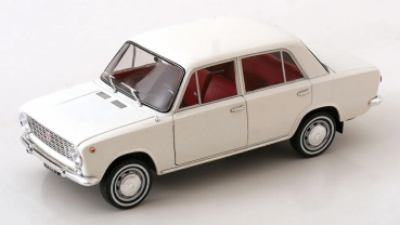 Preview: IXO Fiat 124 1:18 white 1970 Limousine 1600 Modelcar Oldimer Preview: IXO Fiat 124 1:18 white 1970 Limousine 1600 Modelcar Oldimer