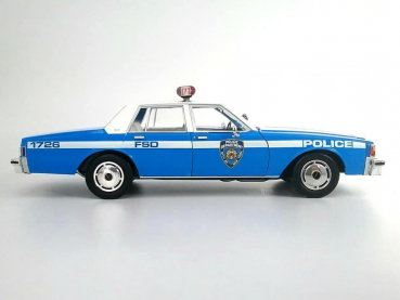 Greenlight 1990 Chevrolet Caprice New York City Police Department NYPD 1:18 Modelcar 19106