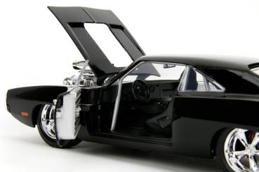 Fast & Furious 1970 Dodge Charger schwarz mit Figur Tom  1:24 Modelcar Jada Toys 253205006