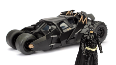 Jadatoys 253215005 Batman The Dark Knight Batmobile 1:24 mit Batman Figur Modellauto