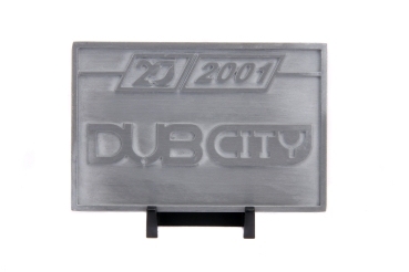 Jada Toys 253745016 Chevy Silverado 1999 Dooley Dub City 1:24 Modellauto