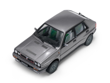 Sunstar 3155 Lancia Delta HF Integrale 8V 1987 grau 1:18 Modellauto