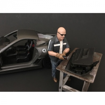 American Diorama 38160 Mechaniker Figur Mr. Fabricator 1:18 1/1000