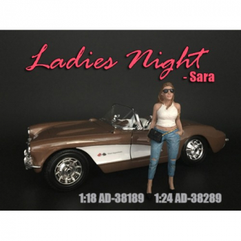 American Diorama 38289 Ladies Night Sara stehende Frau Figur 1:24 Figur 1/1000