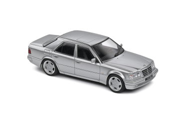 Mercedes-Benz (W124) E60 AMG Silber Metal 1994 1:43 Modellauto Solido 421437380