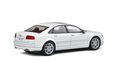 Audi D3 S8 2010 weiß 1:43 Modellauto Solido 421437700