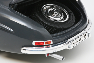 Mercedes Benz 300SL Flügeltürer W198 grau 1:18 Schuco Modellauto