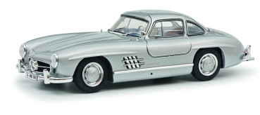Mercedes Benz 300SL gullwing W198 silver 1:18 Schuco 450045200 Modelcar