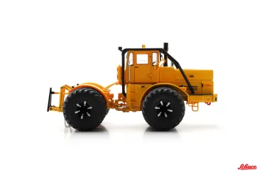 Kirovets K700 Doppelbereifung gelb 1:32 Schuco 450784500 Modellauto