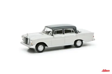 Mercedes-Benz 200D Heckfl. hellgrau 1:64 Schuco 452034500 Modellauto