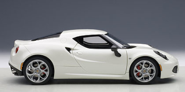 AUTOart ALFA ROMEO 4C Bianco Madreperla White 2013 1:18 70188