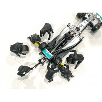 American Diorama 76554 Formel 1 Pit Crew II black Petronas 1:18 F1 Mechaniker Figuren 1/1000 + DECALS