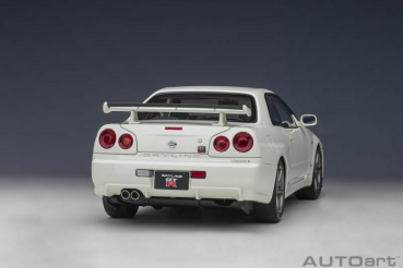 AUTOart NISSAN SKYLINE GT-R R34 2001 V-Spec II weiss 1:18 77406 Modellauto