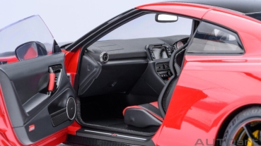 AUTOart Nissan NISMO R35 GT-R 2022 red Carbon 1:18 77502 Modelcar
