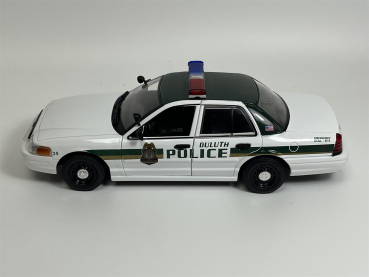 Ford Crown Victoria Duluth police interceptor Fargo TV Serie 1:24 Modellauto Greenlight 84153